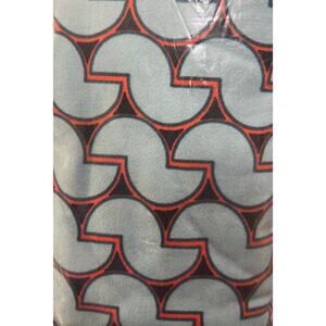 TC LuLaRoe leggings.‎ Fits sizes 10/12-18/20